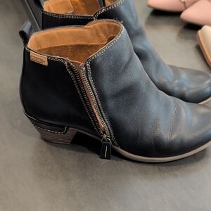 Pikolinos ROTTERDAM Ankle boots with side zip